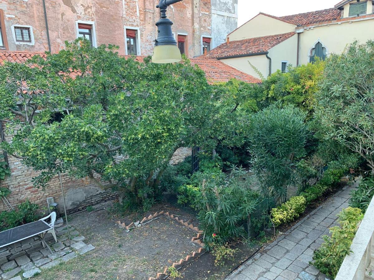 Corte Mosto Apartments Venesia Bagian luar foto